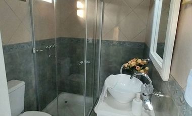 VENTA DE CASA CON HERMOSO PARQUE PILETA QUINCHO