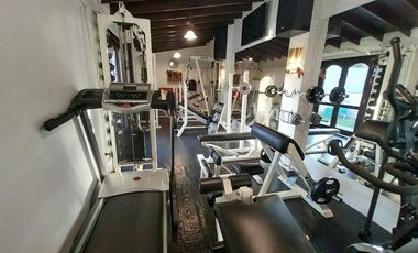 VENTA DE CASA CON HERMOSO PARQUE PILETA QUINCHO