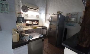 VENTA DE CASA CON HERMOSO PARQUE PILETA QUINCHO