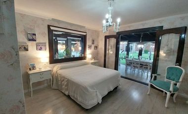 VENTA DE CASA CON HERMOSO PARQUE PILETA QUINCHO