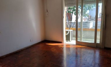 Venta PH 4 ambientes + cochera en Lanus Este OPORT