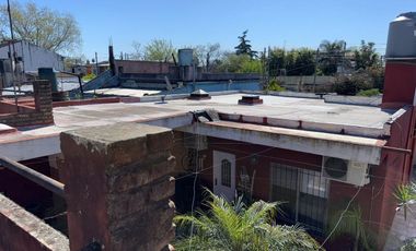 VENTA CASA-3 AMBTS.C/PQUE, PILETA, QUINCHO COCHERA