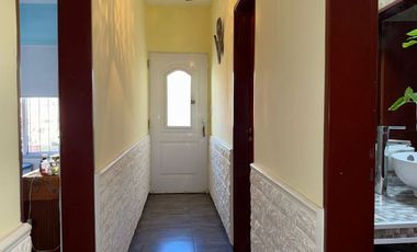 VENTA CASA-3 AMBTS.C/PQUE, PILETA, QUINCHO COCHERA