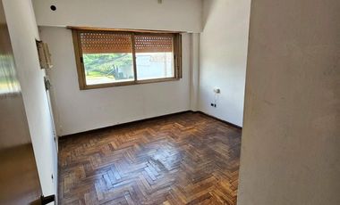 VENTA PH AL FRENTE, COCHERA, V.MADERO, OPORTUNIDAD