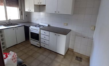 VENTA PH AL FRENTE, COCHERA, V.MADERO, OPORTUNIDAD
