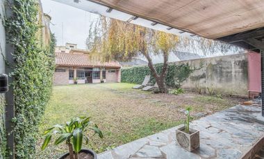 VENTA CASA 4 AMBIENTES CASEROS