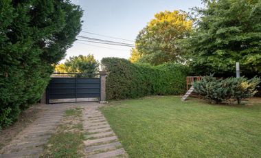 EN VENTA CASA DE CATEGORIA ESTILO COUNTRY