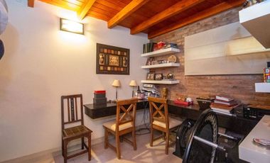 EN VENTA CASA DE CATEGORIA ESTILO COUNTRY