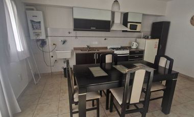 ALQUILER  Depto. 2 Amb. c/ Balcón y Cochera Munro