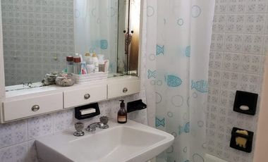 VENDO CASA SOBRE BV PELLEGRINI
