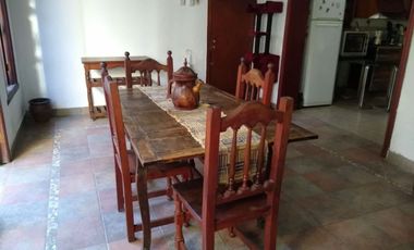 VENDO CASA SOBRE BV PELLEGRINI