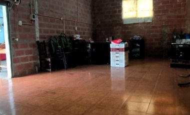 Venta Galpon o  Local mas Vivienda La Loma Lujan