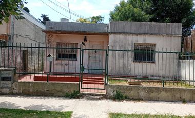 PH t casa al frente a refaccionar terreno 8,66x40