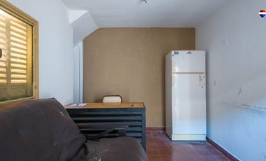 2 Galpones en Venta en Villa Dominico c vivienda