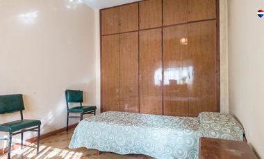 2 Galpones en Venta en Villa Dominico c vivienda