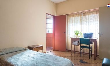 2 Galpones en Venta en Villa Dominico c vivienda