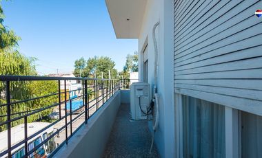 2 Galpones en Venta en Villa Dominico c vivienda