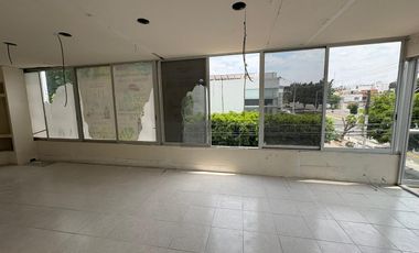 Local Comercial en Planta Alta en Renta en Colinas del Cimatario