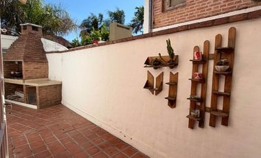 VENTA DUPLEX SOBRE 24 DE SEPTIEMBRE Y SAAVEDRA