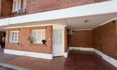 VENTA DUPLEX SOBRE 24 DE SEPTIEMBRE Y SAAVEDRA