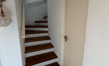 VENTA DUPLEX SOBRE 24 DE SEPTIEMBRE Y SAAVEDRA