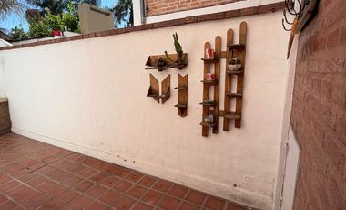 VENTA DUPLEX SOBRE 24 DE SEPTIEMBRE Y SAAVEDRA