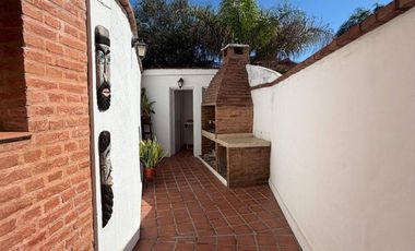 VENTA DUPLEX SOBRE 24 DE SEPTIEMBRE Y SAAVEDRA