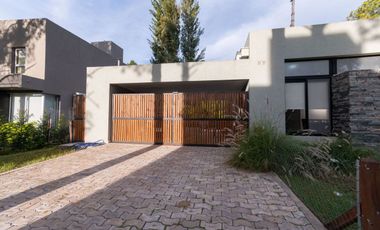 CASA MODERNA A LA VENTA EN EL PINAR