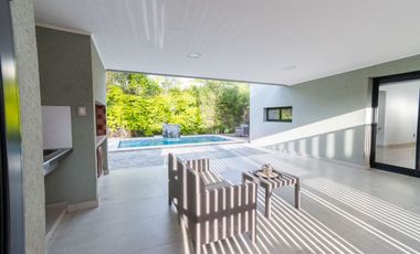 CASA MODERNA A LA VENTA EN EL PINAR