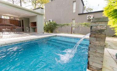 CASA MODERNA A LA VENTA EN EL PINAR