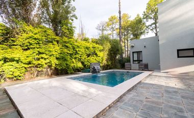 CASA MODERNA A LA VENTA EN EL PINAR