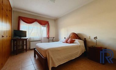 Casa en venta c/ cochera en Villa Mitre