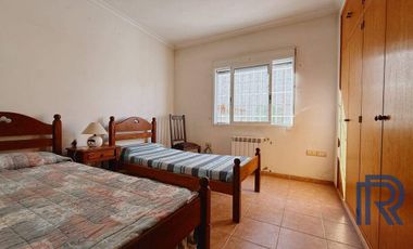 Casa en venta c/ cochera en Villa Mitre