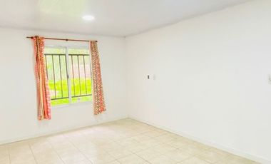 Casa en venta c/ cochera en San José