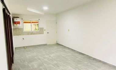 Casa en venta c/ cochera en San José
