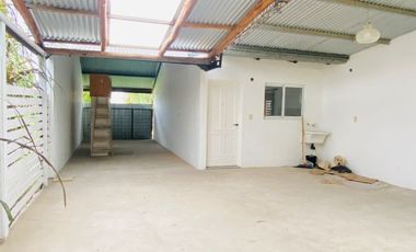 Casa en venta c/ cochera en San José