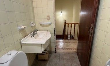Casa en venta de 3 Dormitorios con  cochera para 2 autos cubiertos Tolosa