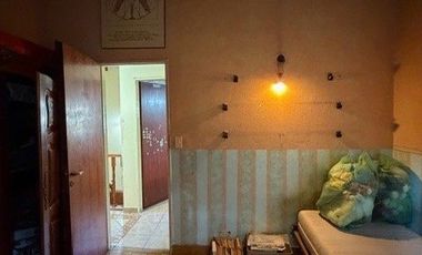 Casa en venta de 3 Dormitorios con  cochera para 2 autos cubiertos Tolosa