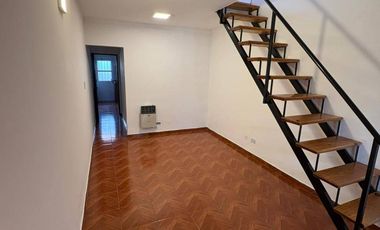ALQUILER DUPLEX 3 AMB CON PATIO Y COCHERA EN RAMOS MEJIA