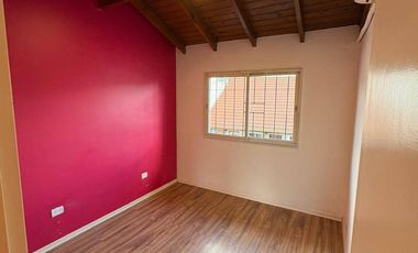 ALQUILER DUPLEX 3 AMB CON PATIO Y COCHERA EN RAMOS MEJIA