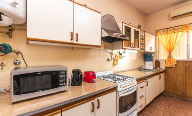VENTA CASA 3 AMBIENTES MORON