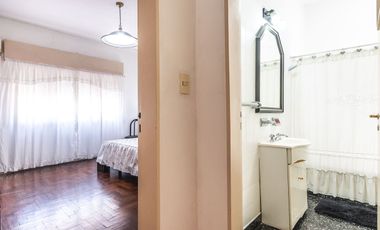 VENTA CASA 3 AMBIENTES MORON