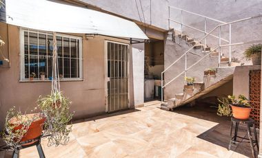 VENTA CASA 3 AMBIENTES MORON