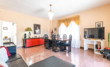 VENTA CASA 3 AMBIENTES MORON