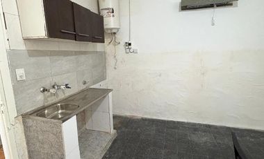 Departamento Tipo Casa en alquiler en Lanus Este
