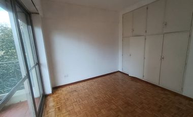 ALQUILER 3 AMBIENTES BALCON Y COCHERA