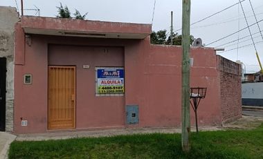 Departamento en alquiler en Isidro Casanova