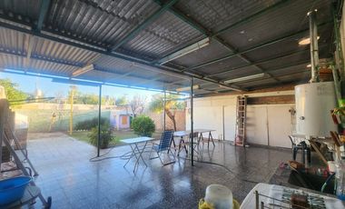 CASA DE 3 DORMITORIOS. B° LAS VIÑAS, SANTA LUCÍA