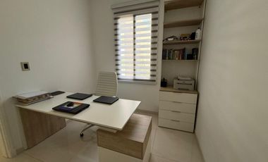 CASA DE CATEGORIA EN BARRIO PRIVADO. RIVADAVIA