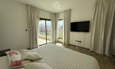 CASA DE CATEGORIA EN BARRIO PRIVADO. RIVADAVIA